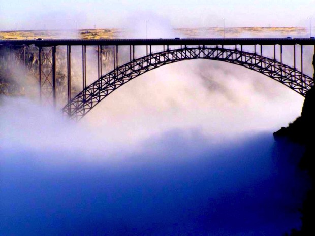 Twin Falls bridge, Idaho, USA