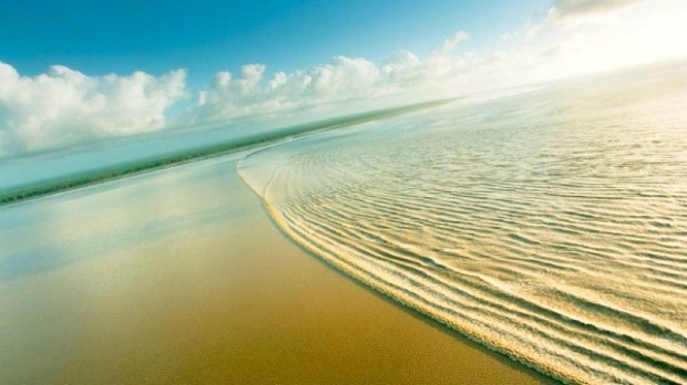 Amazon tidal bore