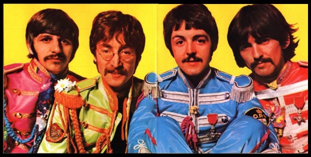 beatles_sgt_pepper_main_insert_pic