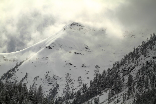 The Pioneer Mountains in Sun Valley got coated with a thicket blanket of snow last night. Photo: Michael Dunning