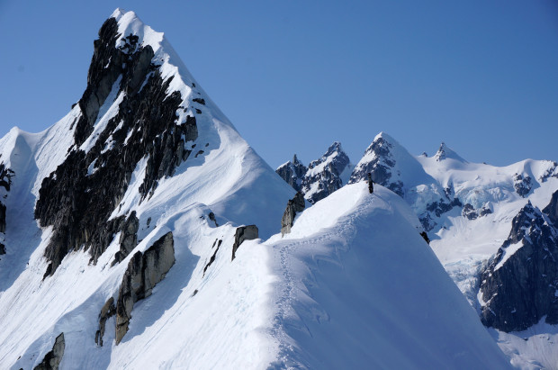 Eike ridge walk. Paul Forward photo.