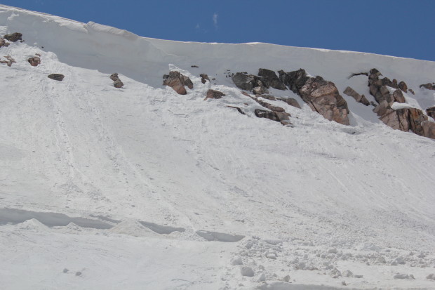 The north-facing Beartooth Basin gets baked in the morning sun. 