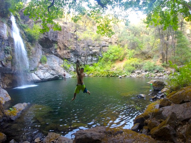 Potem Falls, California. 