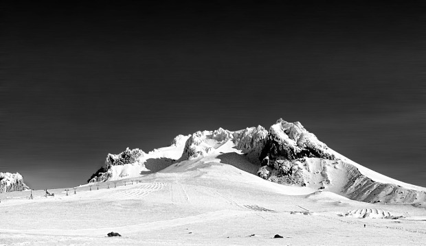 Mthood_BW