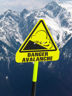 Avalanche-Danger-Sign