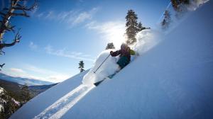 media_alpine-ski-powder-lake