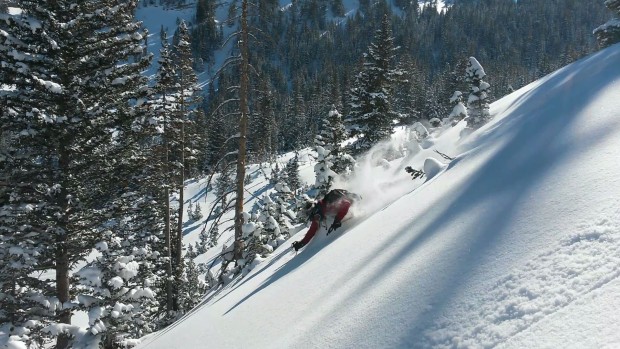 Feltchy getting pitted! [Photo: Aaron Rice, Skier: Sam Feltch]