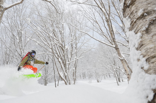 Pow Skiing on the Jeffrey 122. 