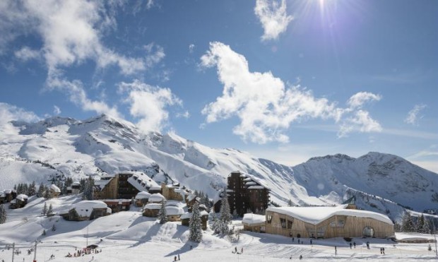 http://ski-resort.avoriaz.com/