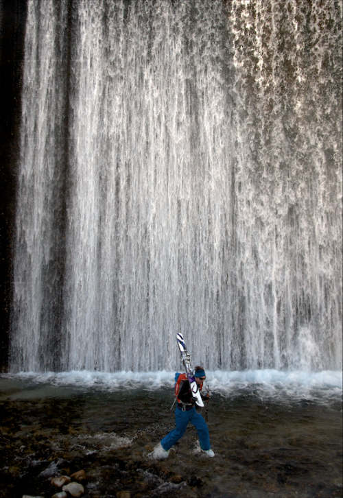 Running home. Zach Paley photo, Lee Lyon swimmer.