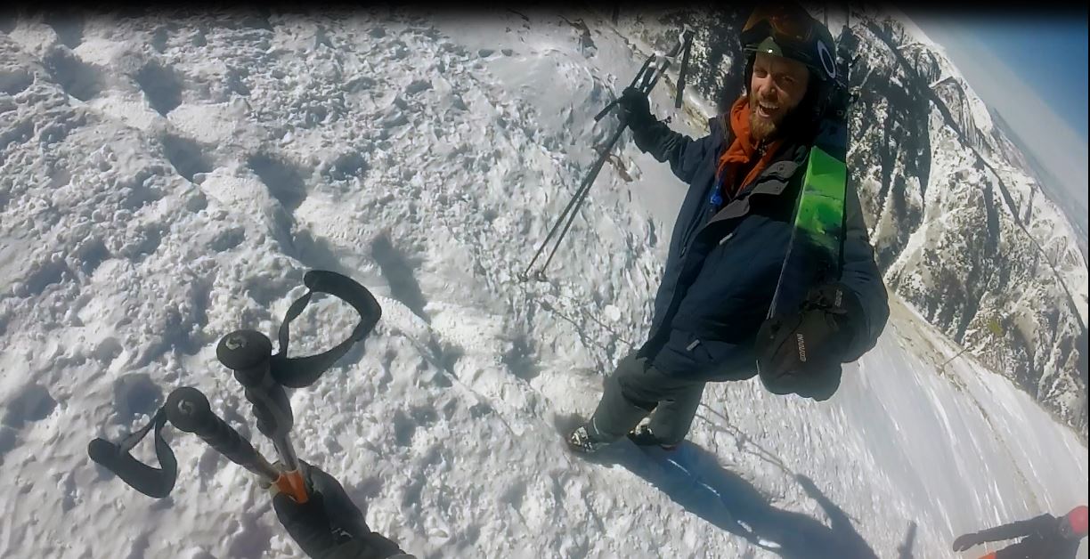 Earning the turns on Highland Bowl 