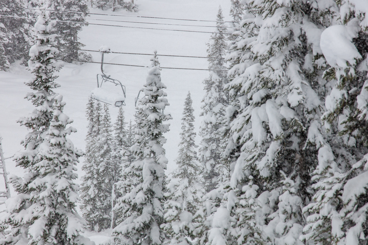 Oct. 19, 2016 - This photo, taken Oct. 18, 2016 at Whistler Mountain, show winter arriving earlier than anticipated. Photos by Mitch Winton. [PNG Merlin Archive]Photo by Mitch Winton