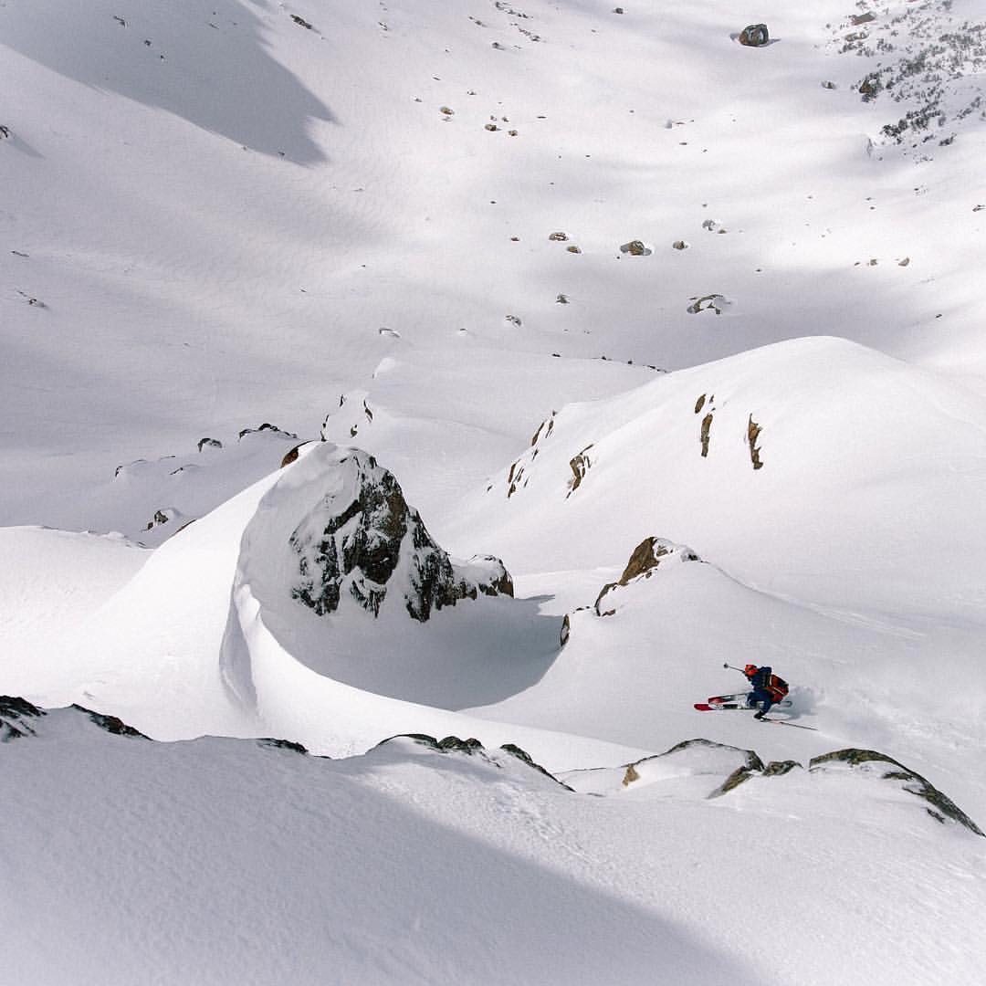 Skiing from Refugio Jakob