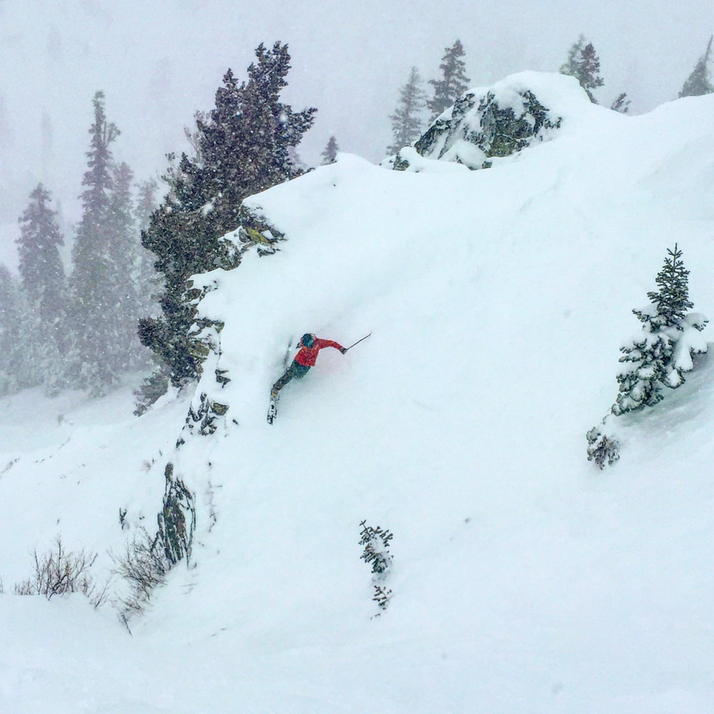 Bevan doing a tele slash by some cliffs off Alternates. Photo: 22 Designs, Troy Haas