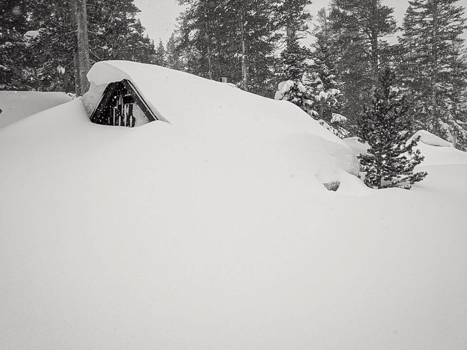 Roof meets ground at Mammoth Mountain Yesterday. Image: Mammoth Facebook Page