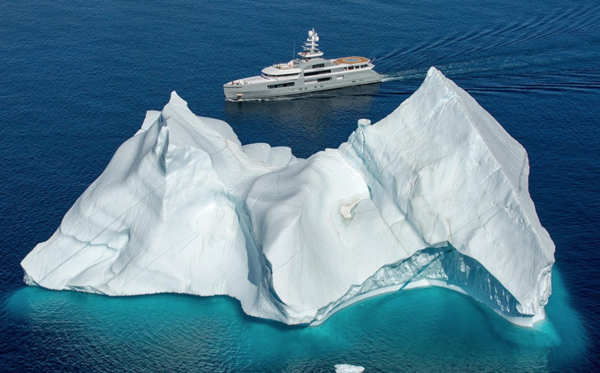 superyacht, heli-skiing, luxury, chalet