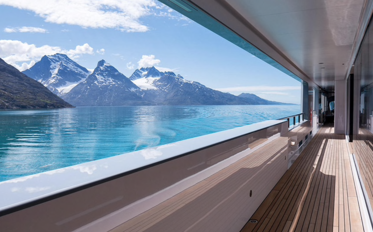 superyacht, heli-skiing, luxury, chalet