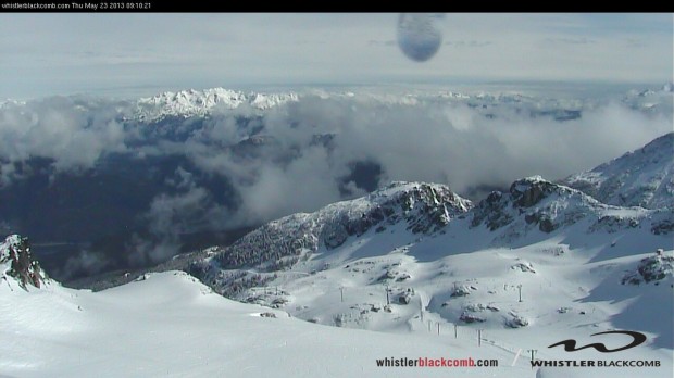 Whistler lookin'  dn ahserf