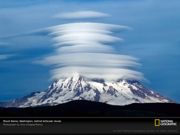 lenticular-clouds-agr1n8-sw