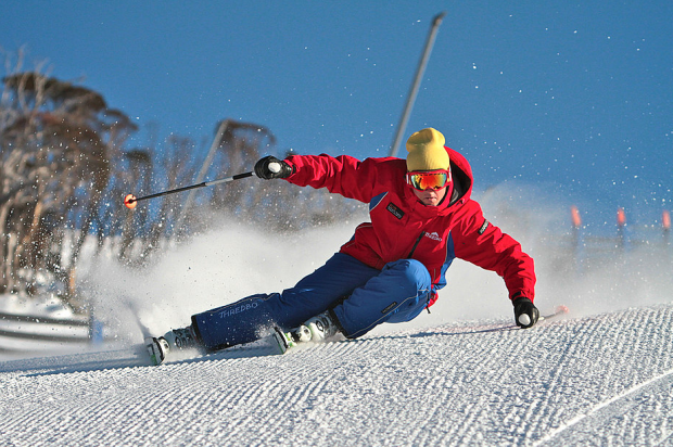 Paul Lorenz Carving. photo: Paul Lorenz Clinics