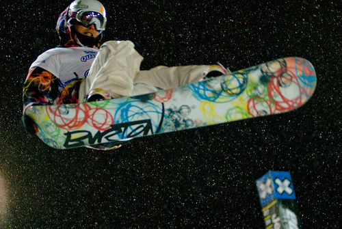 Kevin Pearce back on his snowboard
