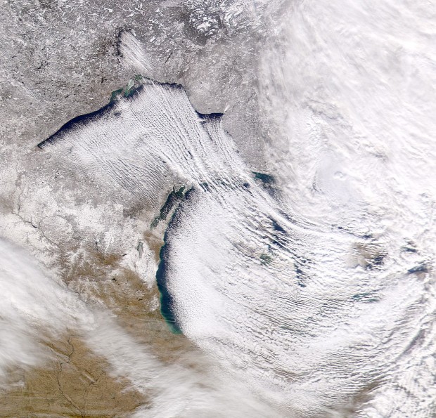 Lake Effect snow hammering Hancock, MI.