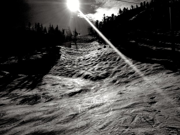 Run coming right down from the Round House chair at Alpine.