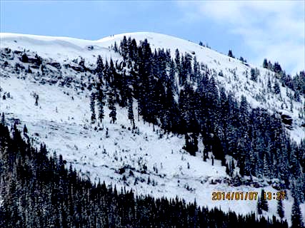 Image of the avalanche that killed one today in the East Vail Chutes, CO. You can see how large the crown is up top. This was a large avalanche.