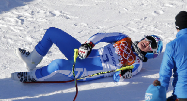 Injured women downhill skeir in sochi