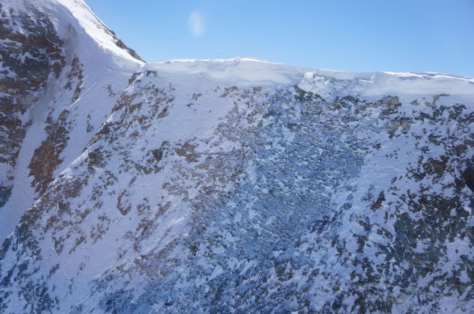 avalanche1_zoom945