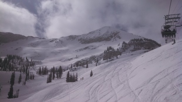 AM pow tracks
