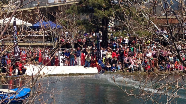 Jeremy Jones en route to a successful pond crossing