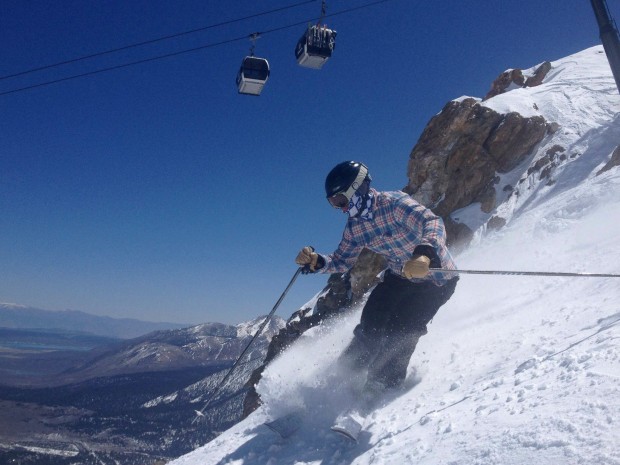 Yimmers Climaxing for everyone on the Gondola to see