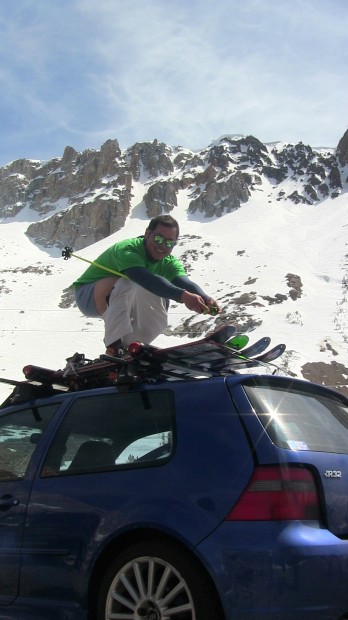 The ole drop-trou-ski-rack-tuck at Ellery Bowl.