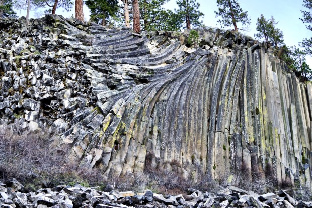 Devil's Post Pile.  photo:  mamood sabahi