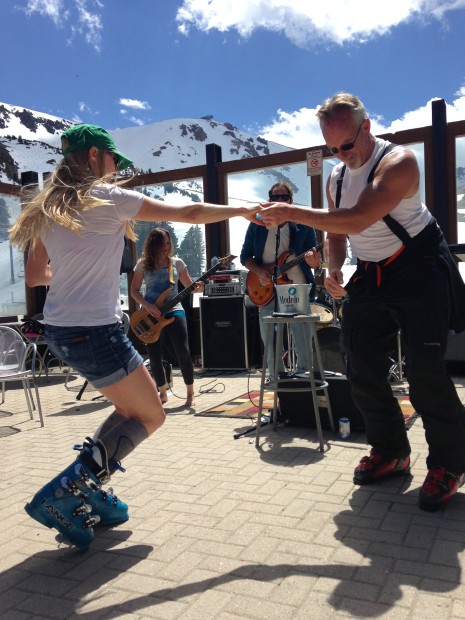 dancin' music at McCoy station today.