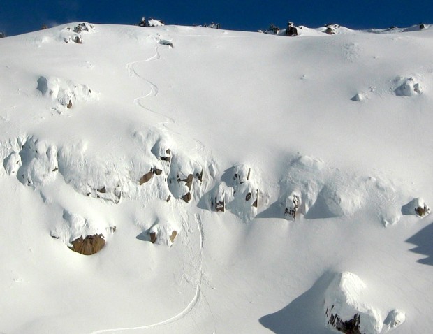 First tracks down La Laguna at noon today.