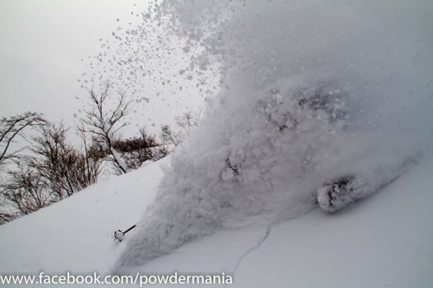 December 14th, 2014.  Hakuba, Japan.  photo:  Powdermania