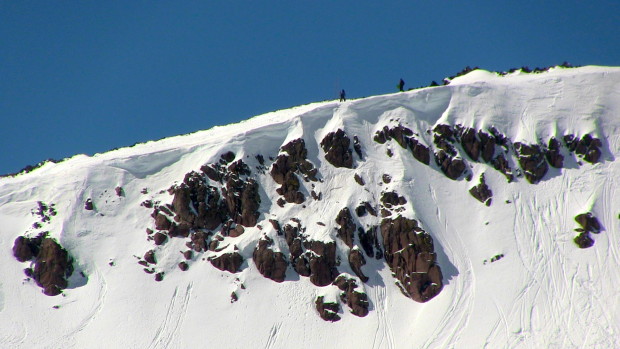 Big air tracks below Far Right Rock and Banana.