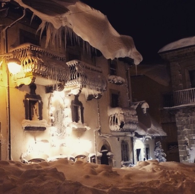 Nearby Pescocostanzo received 95 inches of snow.  photo:  Francesco Mammola