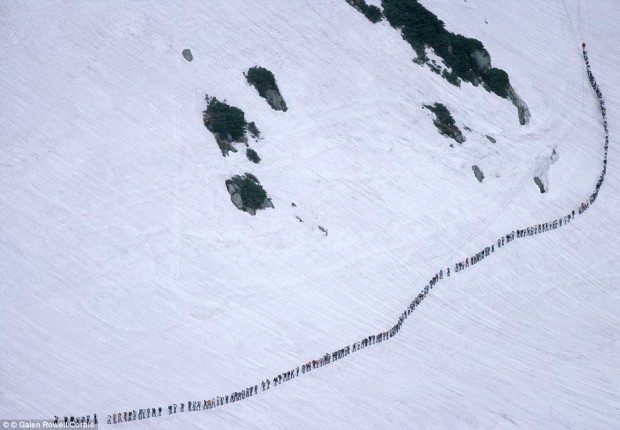 200 school girls climbing Tateyama today.  