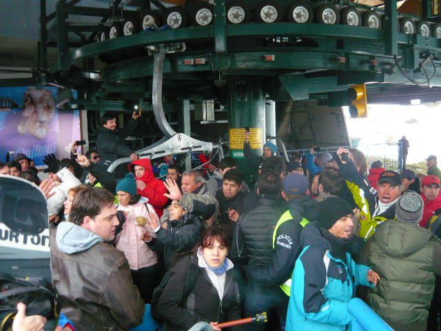 Bariloche police breaking up a fight between ski instructors and striking lifties at Catedral ski resort in Bariloche, Argentina today.