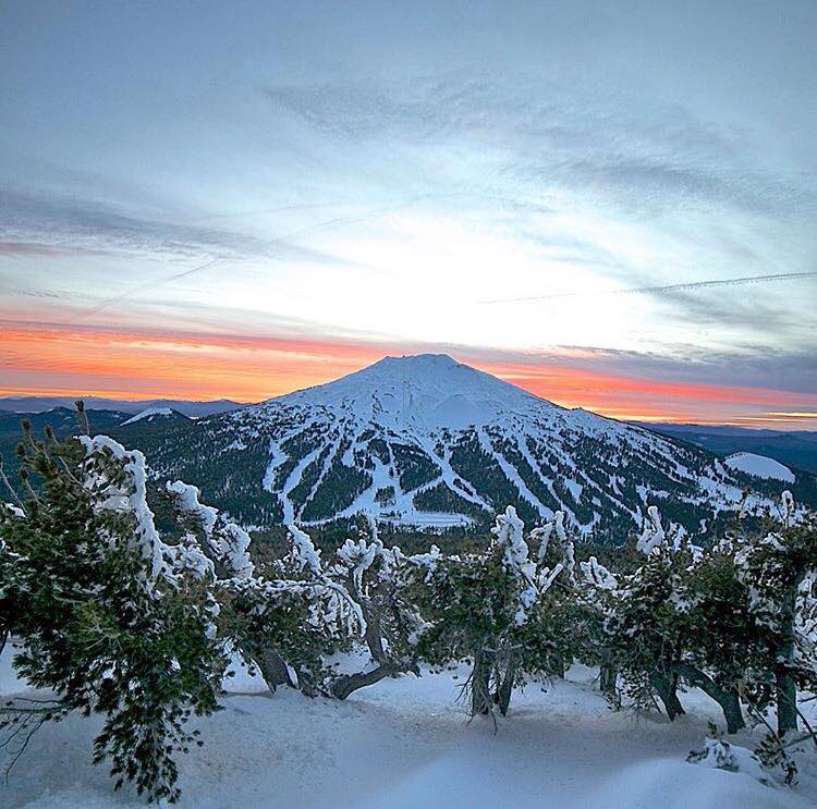 Mt. Bachelor, OR on Nov. 29th, 2015. photo: @tonyinbend