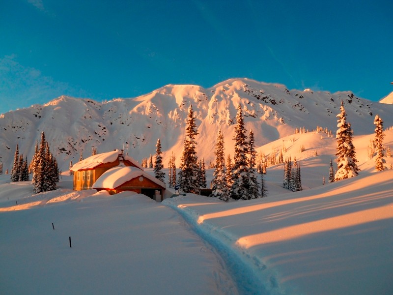 Sunrise Lodge BC