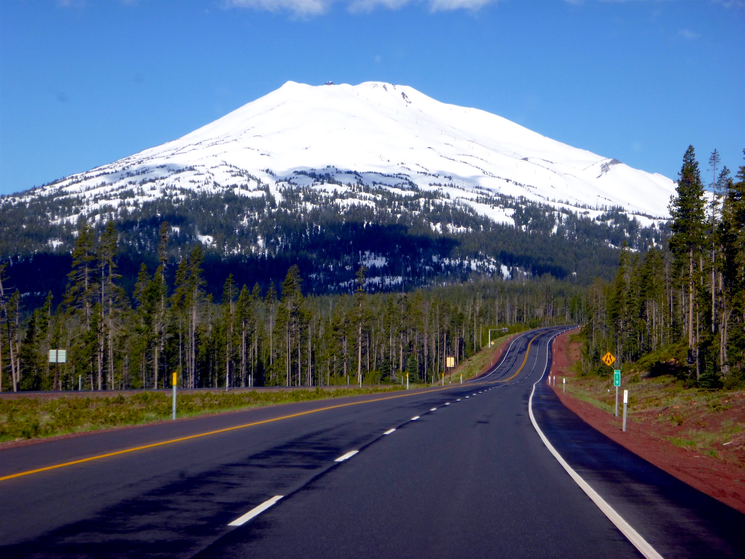 Spring bliss at Mt. Bachelor, OR. photo: localfreshies.com