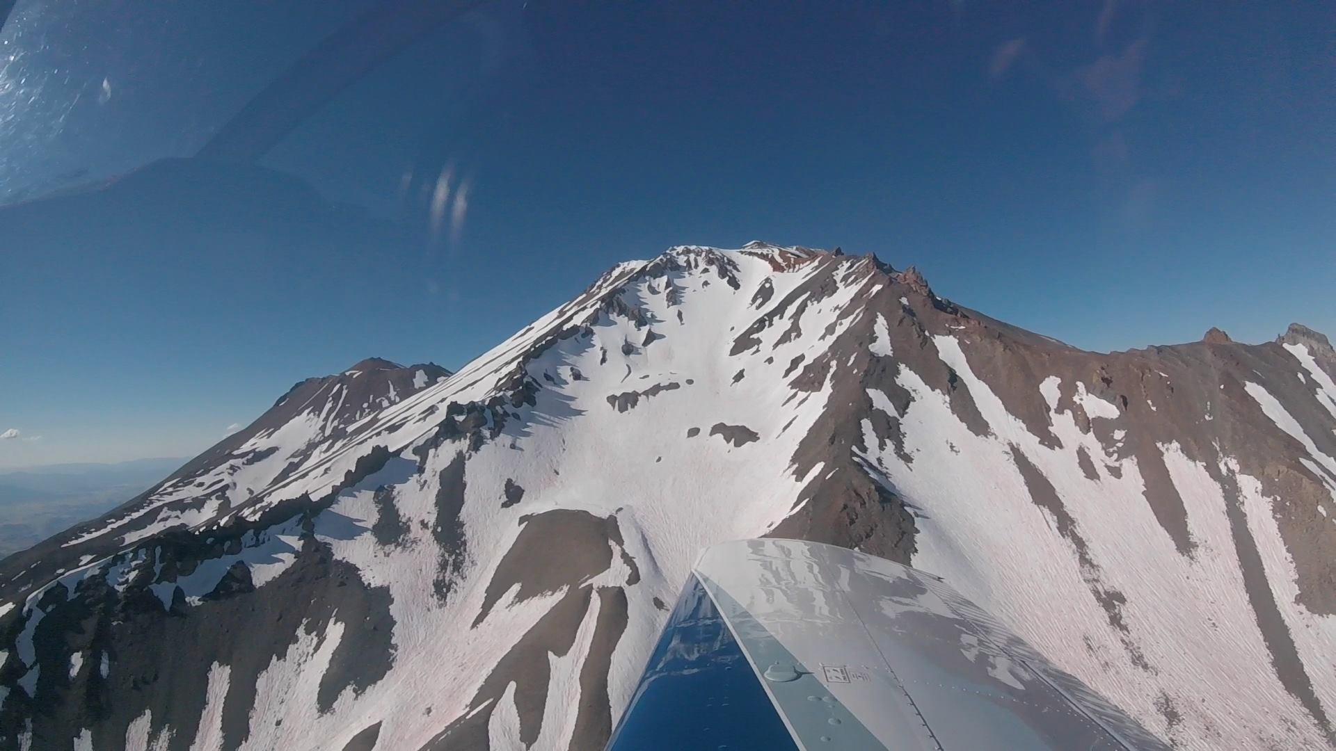 "Avalanche Gulch with Green Butte ridge off the wing." - Mt. Shasta Avalanche Center
