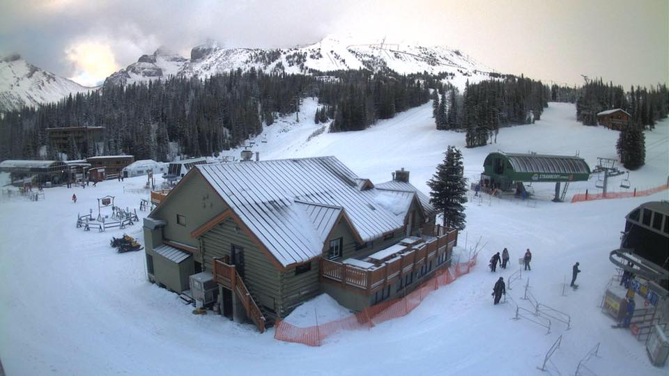 Sunshine Village on 11/13/2016 after receiving some fresh snow! PC: Sunshine Village Facebook Page