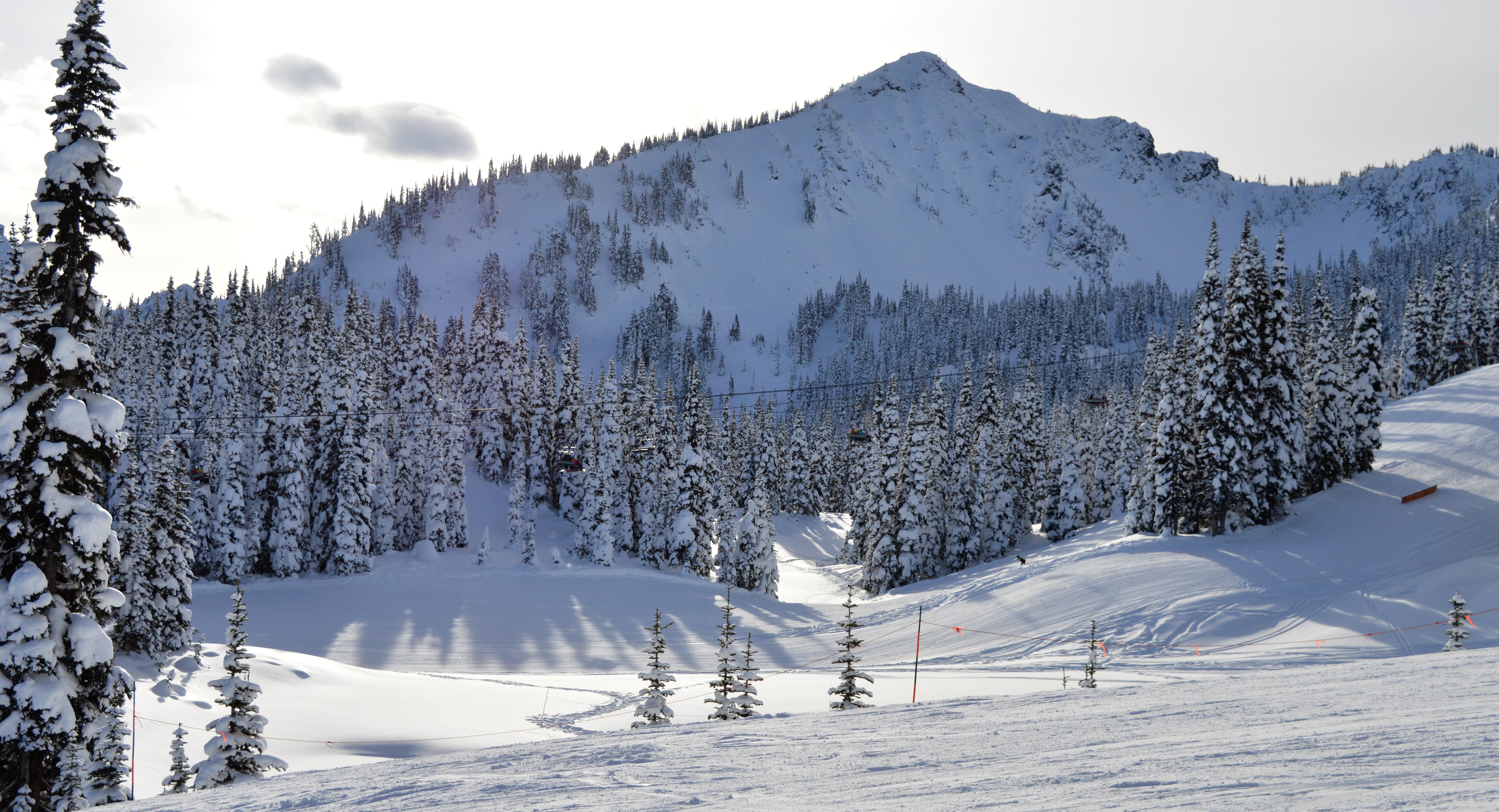 chairlifts groomed peaks