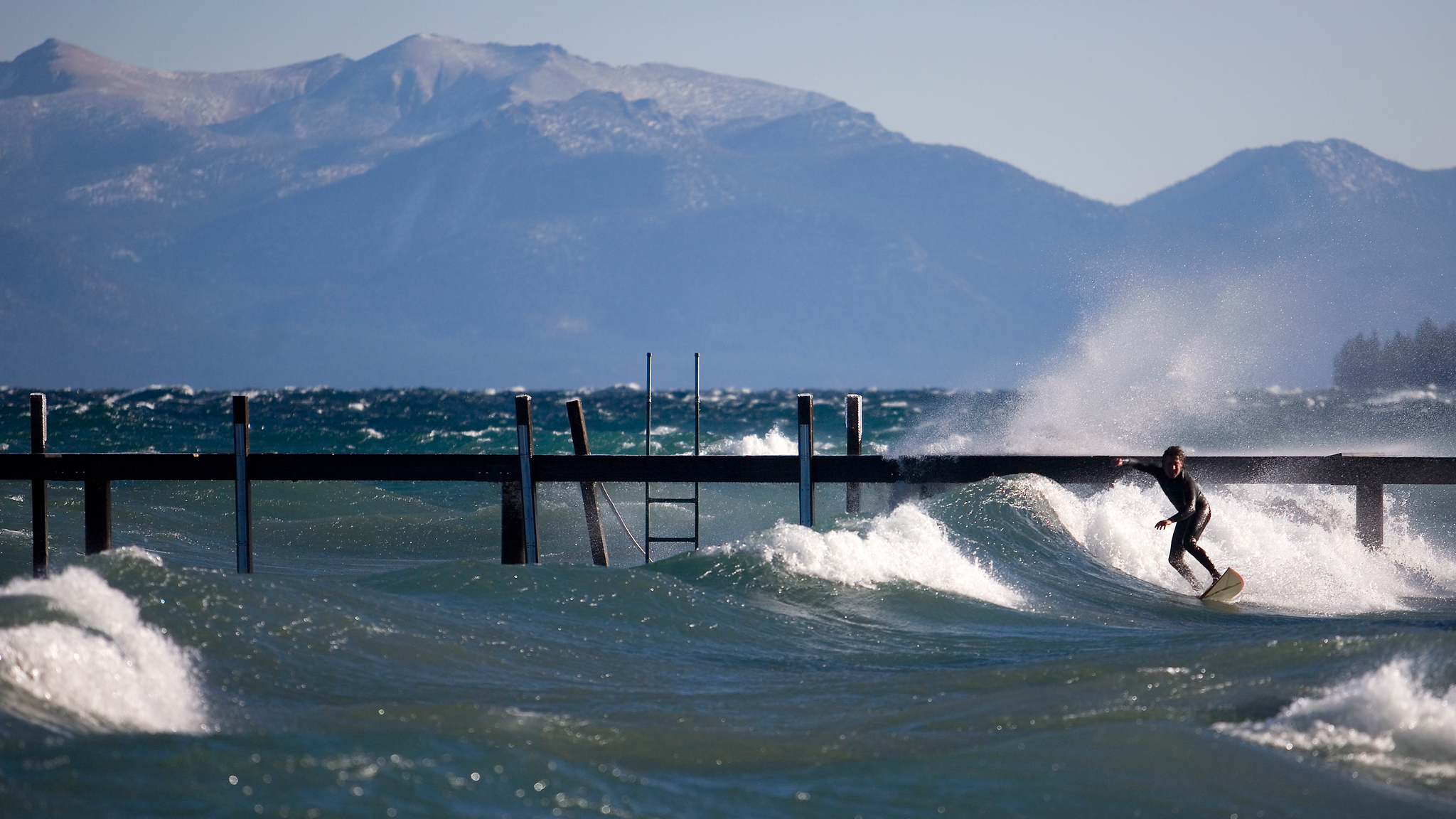 Surfing Lake Tahoe, CA. image: mtweekly.com