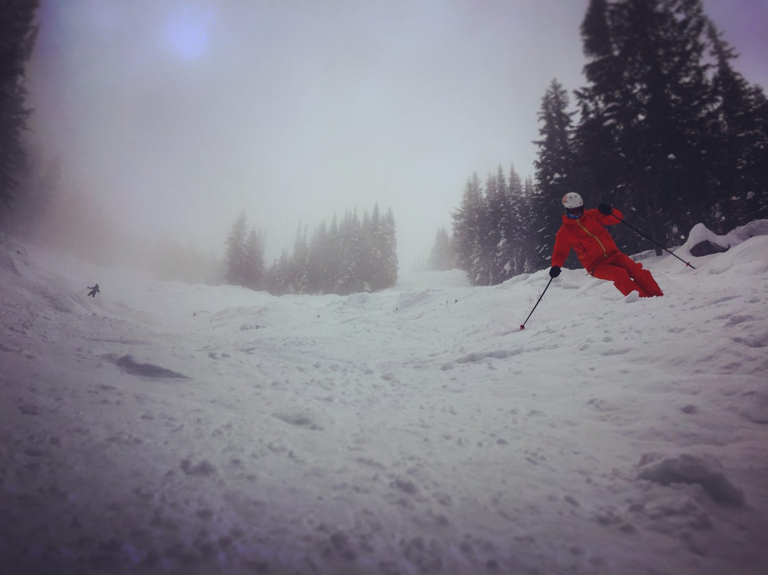 Orange gorillas in the mist. Fun skiing in chute 5